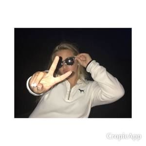 Meet your Posher, Adriane